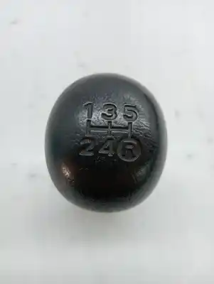 Peça sobressalente para automóvel em segunda mão forra da alavanca de velocidades por citroen c1 (pm_, pn_) 1.4 hdi referências oem iam 2403al