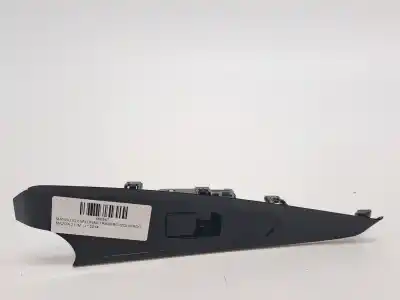 Peça sobressalente para automóvel em segunda mão botão / interruptor elevador vidro traseiro esquerdo por mazda 2 lim. () hybrid referências oem iam d23n685l6
