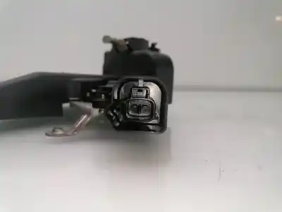 Peça sobressalente para automóvel em segunda mão fechadura da porta traseira esquerda por toyota corolla (e12) 1cdftv referências oem iam 6906012350  