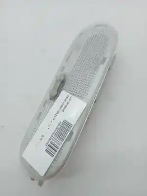 Peça sobressalente para automóvel em segunda mão luz interior por dacia lodgy 1.6 sce cat referências oem iam 8200074362