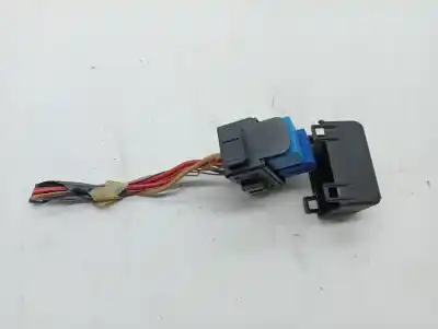 Second-hand car spare part fuse box unit for renault clio iv authentique oem iam references 8200222933  