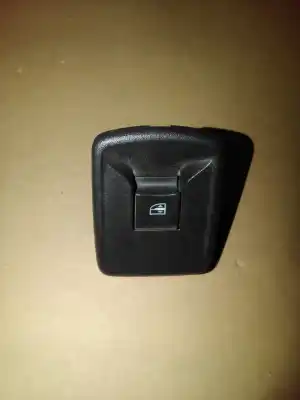 Peça sobressalente para automóvel em segunda mão botão / interruptor elevador vidro traseiro esquerdo por dacia lodgy 1.6 cat (bivalent. gasolina / gpl) referências oem iam 809601032r