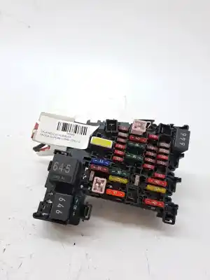 İkinci el araba yedek parçası RÖLE/SIGORTA KUTUSU için SKODA SUPERB COMBI (3T5)  OEM IAM referansları 5Q0937615C  