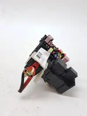 İkinci el araba yedek parçası röle/sigorta kutusu için skoda superb combi (3t5) laurin & klement 170 cv / 125 kw oem iam referansları 5q0937615c  