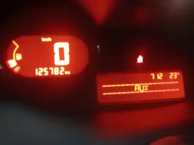 Pezzo di ricambio per auto di seconda mano Pannello Degli Strumenti per RENAULT TWINGO 1.5 dCi Diesel FAP Riferimenti OEM IAM 8200516798  