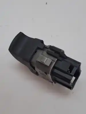 Second-hand car spare part right front power window switch for renault twingo 1.5 dci diesel fap oem iam references 8200214936  