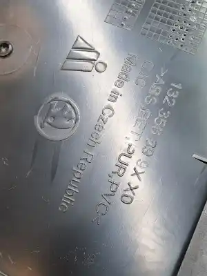 Pezzo di ricambio per auto di seconda mano rivestimento porta posteriore destro per skoda superb combi (3t5) laurin & klement 170 cv / 125 kw riferimenti oem iam 3v5867212  