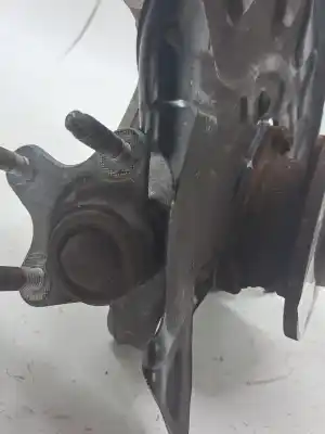 Pezzo di ricambio per auto di seconda mano attacco anteriore destro per skoda superb combi (3t5) laurin & klement 170 cv / 125 kw riferimenti oem iam 5q0407254a  