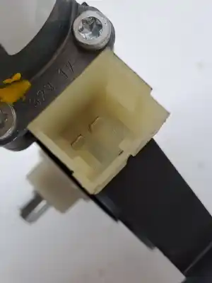 İkinci el araba yedek parçası ön sol cam motoru için skoda superb combi (3t5) laurin & klement 170 cv / 125 kw oem iam referansları 5q0959801b  