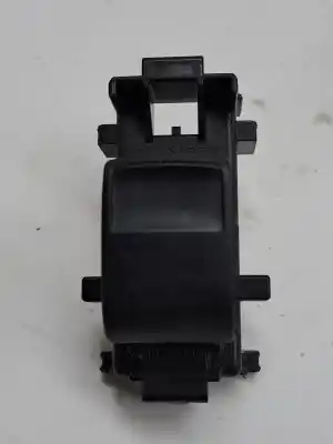 Peça sobressalente para automóvel em segunda mão botão / interruptor elevador vidro traseiro esquerdo por toyota yaris toyota referências oem iam 848100d030