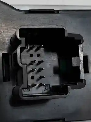 Second-hand car spare part headlights switch for opel corsa d d-z13dtj oem iam references 13310331  1240369