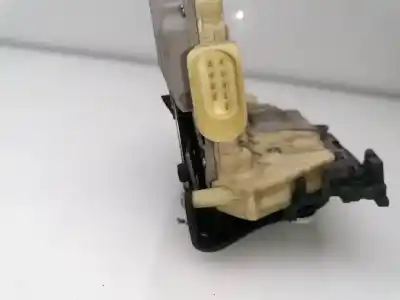Pezzo di ricambio per auto di seconda mano serratura porta anteriore sinistra per audi q7 (4l) bug riferimenti oem iam 8j1837015a  