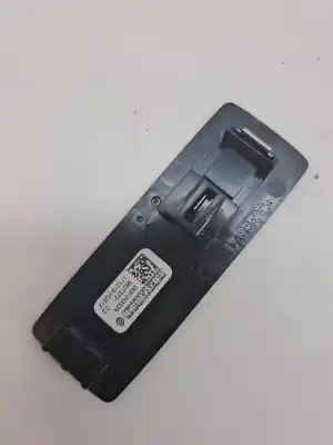 Second-hand car spare part speaker for renault clio v 1.5 dci 101 cv evolution oem iam references 283124332r  