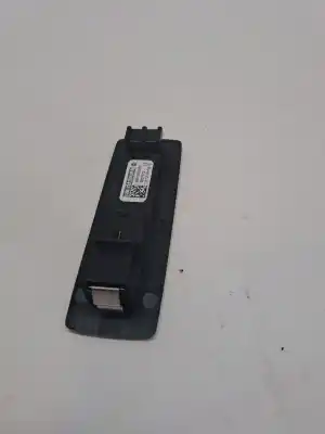 Second-hand car spare part speaker for renault clio v 1.5 dci 101 cv evolution oem iam references 283124332r  