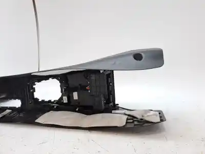 Second-hand car spare part center console for kia stonic 1.0 t- gdi oem iam references 84611h8100wk  84660h8000rmx