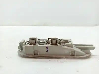 Second-hand car spare part interior light for renault clio iii clio iii oem iam references 8200073231  