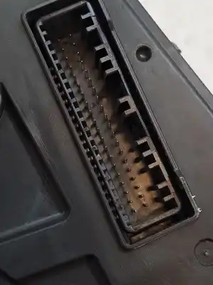 Peça sobressalente para automóvel em segunda mão quadrante por kia stonic 1.0 t- gdi referências oem iam 94013h8380  