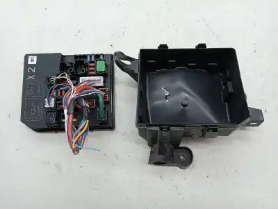 Peça sobressalente para automóvel em segunda mão caixa de fusíveis e relés por nissan leaf (ze0) electric referências oem iam 284b74nm3a