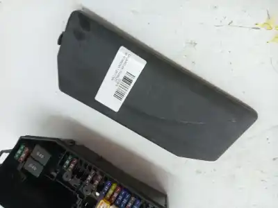 Second-hand car spare part fuse box unit for seat arona style oem iam references 2q0907361b  2q0937132a - 2q0941828c