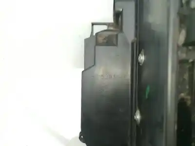 Second-hand car spare part right side door lock for iveco daily furgón f1agl411g oem iam references 5801529304c  