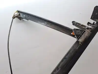 Автозапчастина б/у регулятор переднього правого скла для audi a4 avant (8e) * посилання на oem iam 8e0837462c  