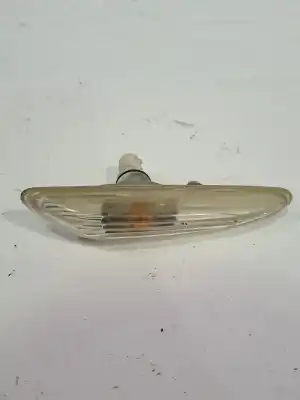 Peça sobressalente para automóvel em segunda mão Farolim Do Lado Direito por BMW X3 (E83) xDrive 18d 143 CV / 105 KW Referências OEM IAM 63133418448  