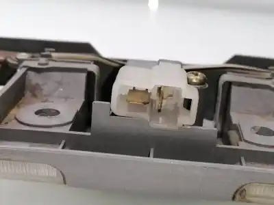 Автозапчастина б/у внутрішне світло для mitsubishi montero (v20/v40) 4m40 посилання на oem iam mb774928  