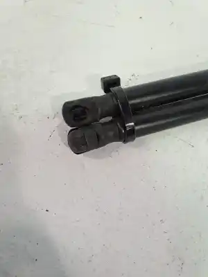 Автозапчастина б/у амортизаторі багажника/дверей для audi a3 (8p) a3 ii hayon fase 1 посилання на oem iam 8p4827552b  