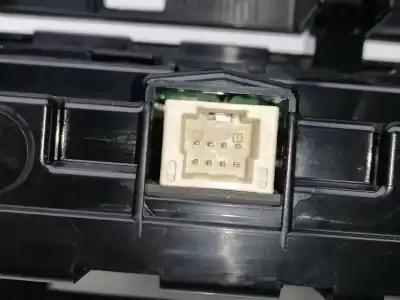 Second-hand car spare part heating / air conditioning control panel for toyota auris (e18) 8nr oem iam references 5590002060  5546802030