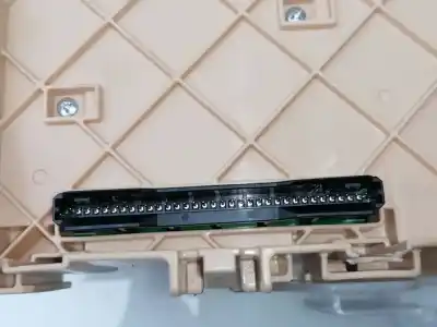 Second-hand car spare part fuse box unit for toyota auris (e18) 8nr oem iam references 8273012x81  63586756