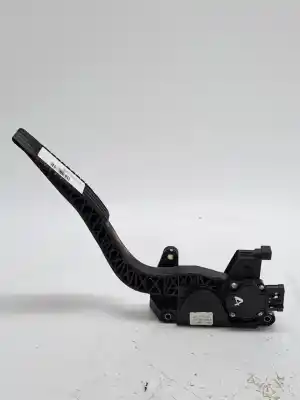 Second-hand car spare part accelerator pedal for opel antara excellence 4x4 oem iam references 20905699