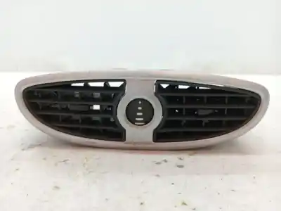 Peça sobressalente para automóvel em segunda mão grelha de ventilação tablier por renault clio iii clio iii referências oem iam 7701208585