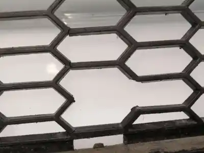 Peça sobressalente para automóvel em segunda mão grelha frontal por bmw serie 1m coupe (e82) * referências oem iam 51118045432  8045432