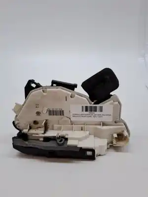 Second-hand car spare part Left Front Door Lock for SKODA OCTAVIA COMBI (5E5) SCOUT 2.0 150 CV OEM IAM references 5E1837015A  