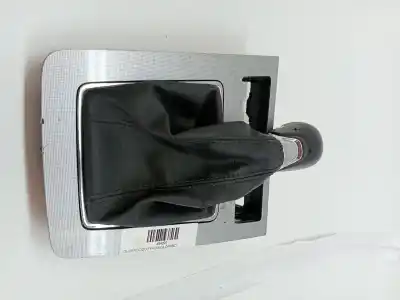 Pezzo di ricambio per auto di seconda mano rivestimento della leva del cambio per skoda octavia combi (5e5) scout 2.0 150 cv riferimenti oem iam 5e1711113ba  