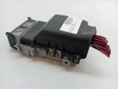 Pezzo di ricambio per auto di seconda mano scatola relè/fusibili per opel astra j lim. 1.7 16v cdti riferimenti oem iam 13222786
