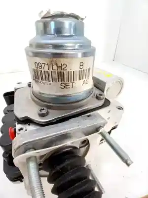Peça sobressalente para automóvel em segunda mão abs por ford focus ii latvala 1.8 tdci 115 cv referências oem iam 2548518