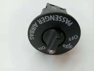 Second-hand car spare part electronic module for dacia sandero 999 cc oem iam references 681999278r  