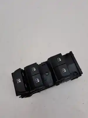 Pièce détachée automobile d'occasion COMMANDE DE LÈVE VITRE AVANT GAUCHE pour KIA CEED SPORTSWAGON  Références OEM IAM 93570J7000  