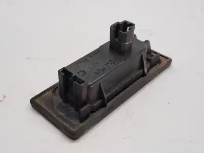 Second-hand car spare part licence plate light for skoda superb combi (3t5) laurin & klement 170 cv / 125 kw oem iam references 5na943021  