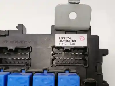 Second-hand car spare part fuse box unit for renault koleos m9rz8 oem iam references 252365026r  