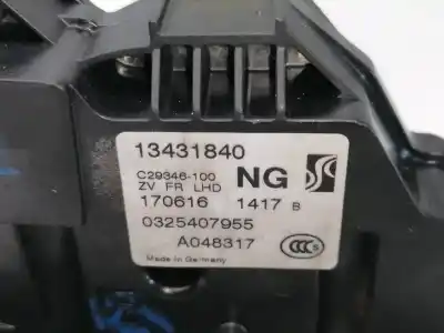 Second-hand car spare part front right door lock for opel corsa e b13dtr oem iam references 13431840  