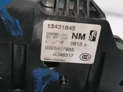 Pezzo di ricambio per auto di seconda mano serratura porta posteriore destra per opel corsa e b13dtr riferimenti oem iam 13431845  