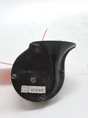 Second-hand car spare part horn for toyota corolla (e12) 2.0 turbodiesel cat oem iam references 8652002100