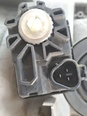 Second-hand car spare part right headlight for toyota corolla (e12) 2.0 turbodiesel cat oem iam references 8113002180  