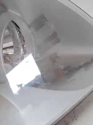 Second-hand car spare part right headlight for ssangyong rodius d27dt oem iam references 8310221303  