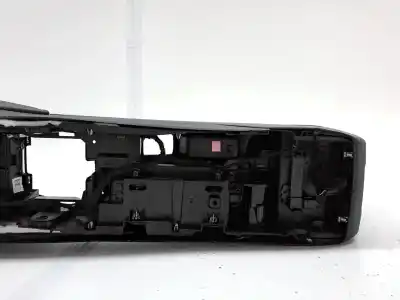 Second-hand car spare part center console for ford focus lim. (cb8) focus st sport oem iam references 2387715  2633578