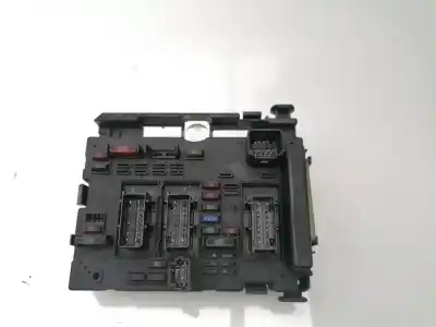 Pezzo di ricambio per auto di seconda mano Scatola Relè/fusibili per PEUGEOT 307 BREAK / SW (S1) 307 BREAK / SW (S1) (2002 - 2005) Riferimenti OEM IAM 9646405280  