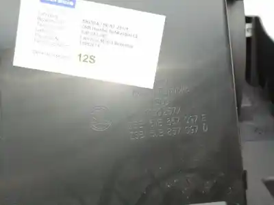 Peça sobressalente para automóvel em segunda mão porta luvas por skoda rapid 1.4 16v tsi referências oem iam 5jb857097e  5jb857097d