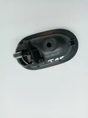 Автозапчастина б/у внутрішня задня права ручка для dacia logan 1 d4f7 посилання на oem iam 8267218102  